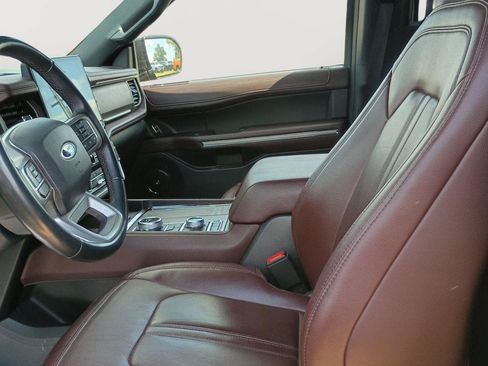 Used 2024 Ford Expedition Limited AWD/4WD image 11