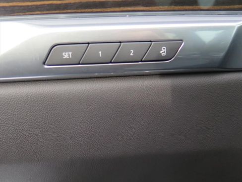 New 2026 Cadillac Escalade ESV Luxury w/ LPO, Radiant Package image 11