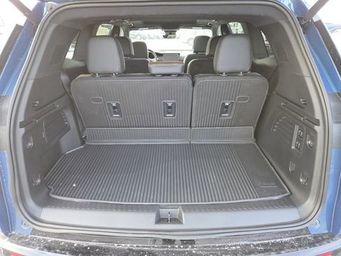 New 2026 GMC Acadia Denali Ultimate w/ LPO, Floor Liner Package image 30