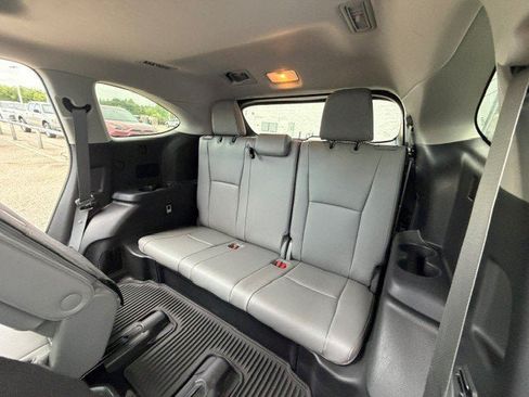 Used 2020 Toyota Highlander Platinum AWD/4WD image 15