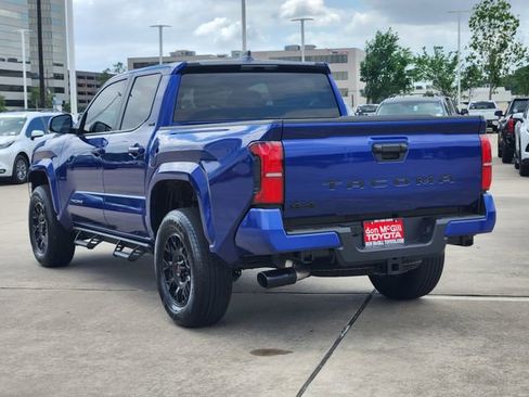 Certified 2025 Toyota Tacoma SR5 image 5