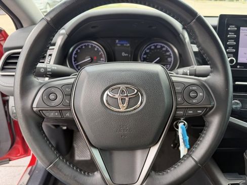 Used 2021 Toyota Camry SE w/ Carpet Mat Package (TMS) image 13