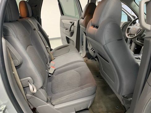 Used 2016 Chevrolet Traverse LS FWD image 10
