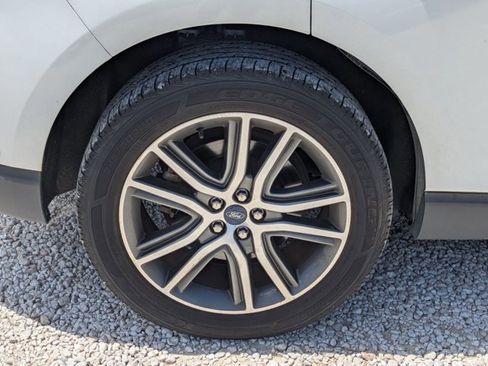 Used 2021 Ford Edge Titanium w/ Equipment Group 301A image 10