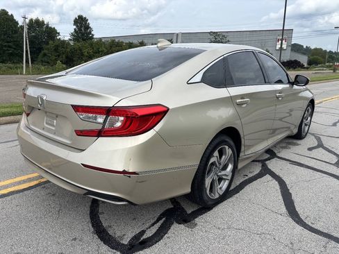 Used 2020 Honda Accord EX image 5