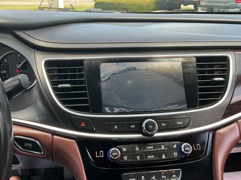 Used 2019 Buick LaCrosse Avenir w/ Driver Confidence Package II AWD/4WD image 11