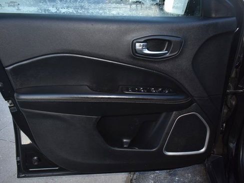 Used 2020 Jeep Compass Latitude AWD/4WD image 14