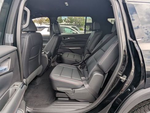 New 2026 Chevrolet Traverse Z71 w/ Enhanced Driving Package AWD/4WD image 6