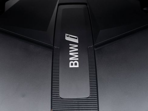 Used 2023 BMW i7 xDrive60 w/ Parking Assistance Package image 74