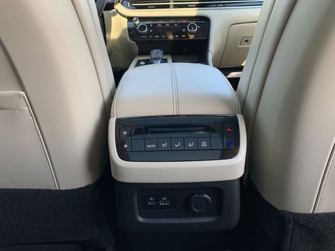 Used 2022 INFINITI QX60 Luxe image 32