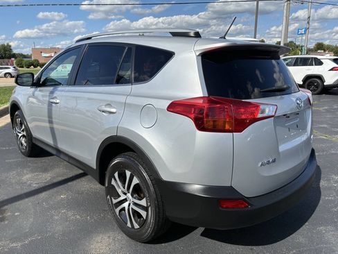 Used 2013 Toyota RAV4 LE AWD/4WD image 5