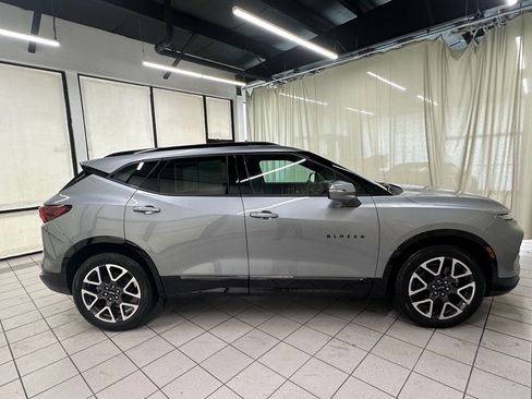 Certified 2025 Chevrolet Blazer RS w/ Enhanced Convenience Package image 3