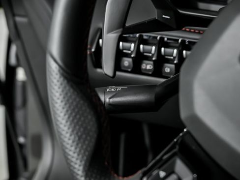 Used 2018 Lamborghini Aventador S image 33