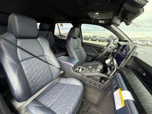 New 2026 Toyota 4Runner Platinum image 25