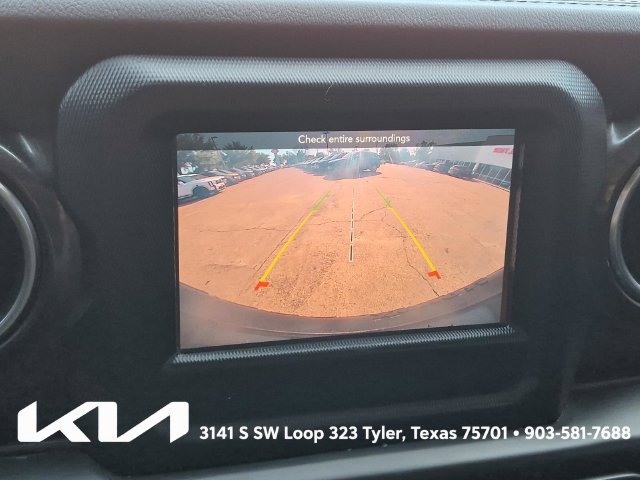 Used 2021 Jeep Wrangler Unlimited Sahara AWD/4WD image 32