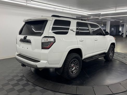 Used 2020 Toyota 4Runner TRD Off-Road AWD/4WD image 5