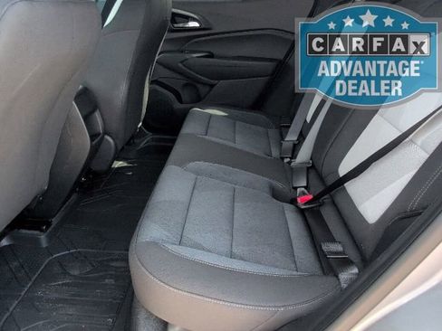 Used 2024 Chevrolet Trax RS FWD image 7