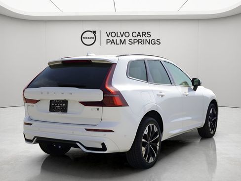 New 2026 Volvo XC60 B5 Plus w/ Climate Package PRO image 9