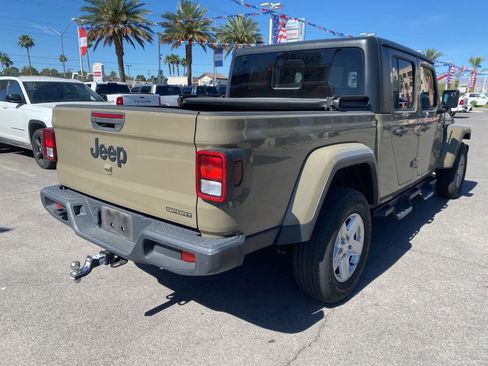 Used 2020 Jeep Gladiator Sport w/ Quick Order Package 24S AWD/4WD image 7