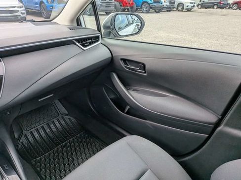 Used 2023 Toyota Corolla LE FWD image 16