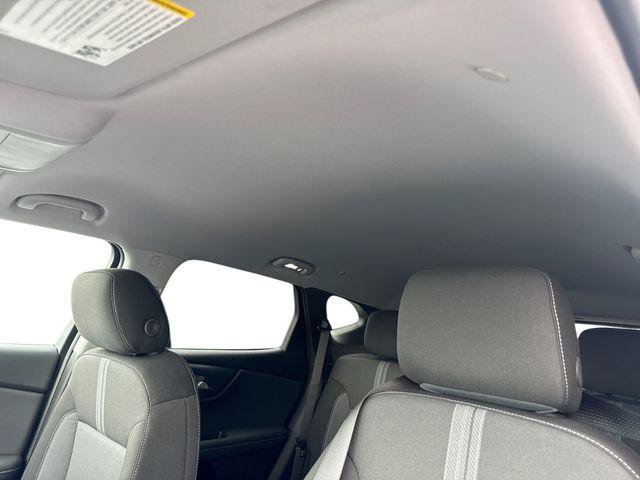 New 2026 Chevrolet Blazer LT w/ LPO, Black Sport Package FWD image 16