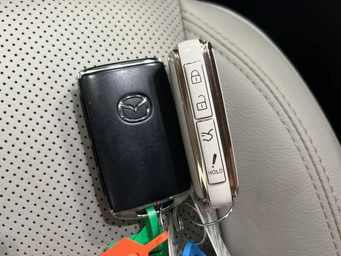 Used 2024 MAZDA CX-90 Plug-In Hybrid w/ Premium Pkg AWD/4WD image 41