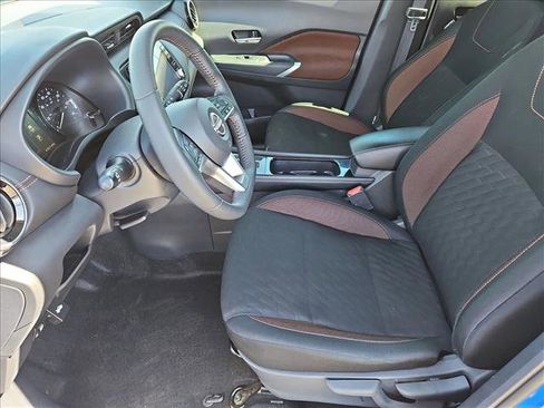 Used 2024 Nissan Kicks SR image 21