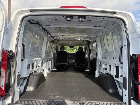 New 2025 Ford Transit 350 148 Low Roof AWD image 18