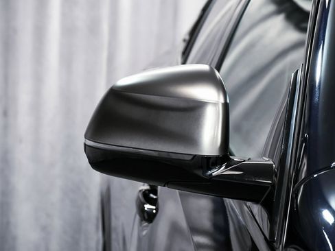 Used 2023 BMW X6 M50i w/ Executive Package image 88