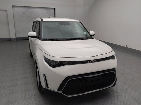 Used 2025 Kia Soul LX image 14