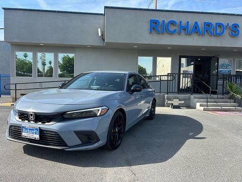 Used 2024 Honda Civic Sport image 7
