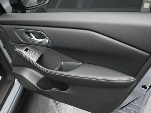 New 2026 Nissan Rogue SV FWD image 30