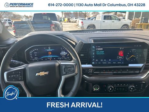 Used 2023 Chevrolet Silverado 1500 LT image 25