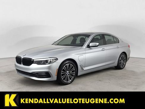 Used 2018 BMW 530e xDrive w/ Premium Package 2 image 1