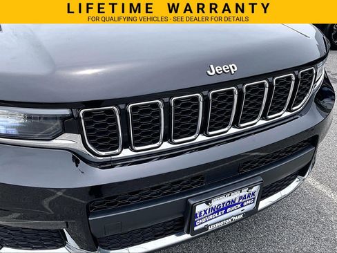 Used 2021 Jeep Grand Cherokee L Limited AWD/4WD image 32