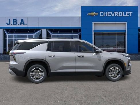 New 2026 Chevrolet Traverse LT FWD image 5