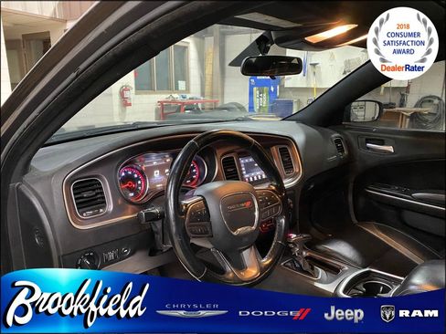 Used 2020 Dodge Charger SXT w/ Leather Interior Group image 31