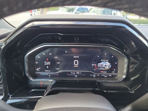 Used 2024 GMC Sierra 1500 Elevation image 28