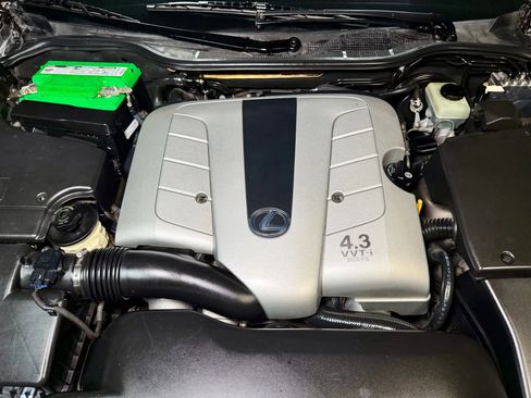 Used 2005 Lexus LS 430 RWD image 55