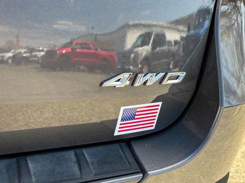 Certified 2022 Ford Explorer XLT w/ Equipment Group 202A AWD/4WD image 18