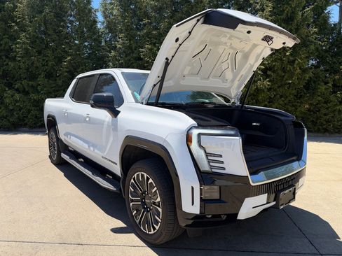 Used 2026 GMC Sierra EV Denali AWD/4WD image 37