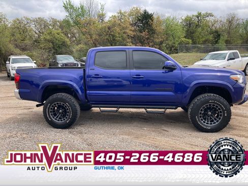 Used 2022 Toyota Tacoma SR5 image 8