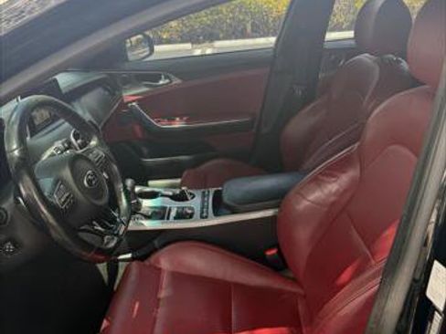 Used 2018 Kia Stinger GT1 RWD image 20