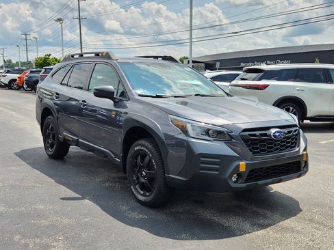 Used 2023 Subaru Outback Wilderness AWD/4WD image 2