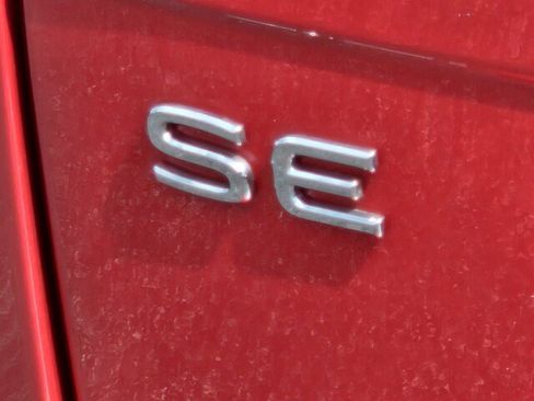 Certified 2024 Volkswagen Tiguan SE R-Line FWD image 43