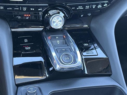 Certified 2025 Acura MDX SH-AWD w/ Technology Package image 24