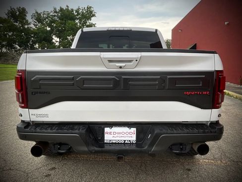 Used 2018 Ford F150 Raptor w/ Equipment Group 802A Luxury AWD/4WD image 4