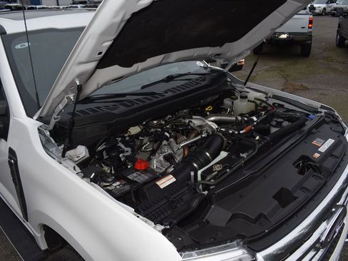 Used 2024 Ford F350 Platinum w/ FX4 Off-Road Package image 35