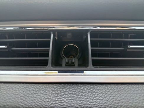 Used 2010 Ford Mustang Premium image 19