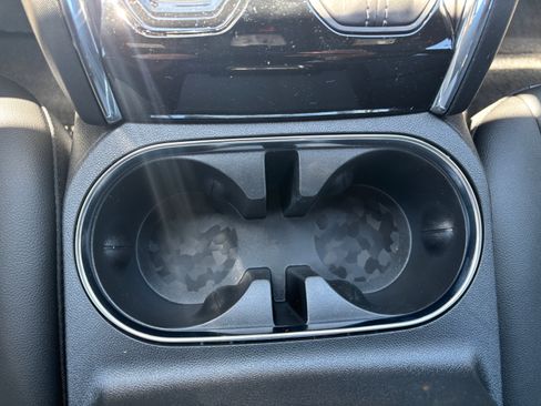 New 2025 GMC Canyon Elevation w/ Convenience Package image 15